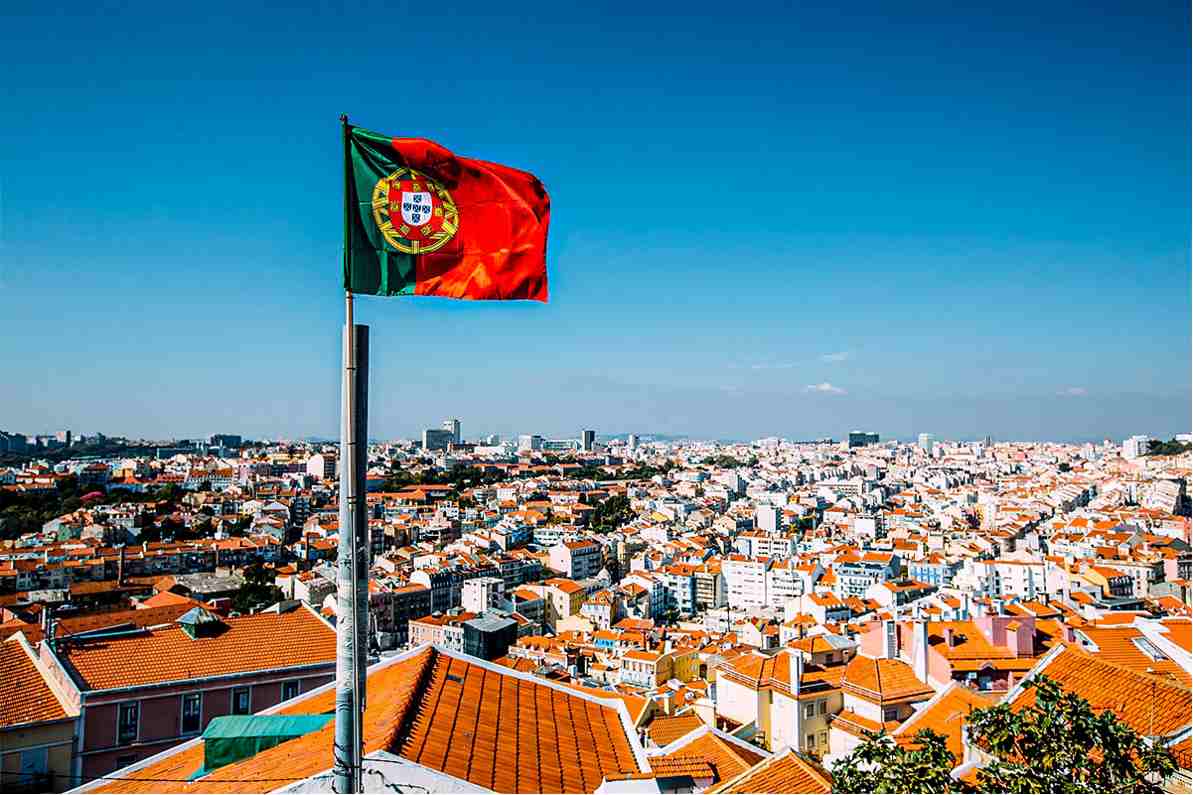 move to Portugal from the USA